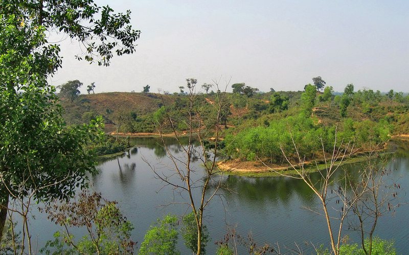 মাধবপুর লেক